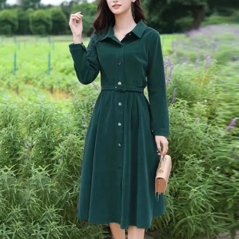 

Spring and Autumn Women's 2024 New Retro Corduroy Spliced Polo Collar Button Pocket Fashion Solid Color Casual Long Sleeve Dress