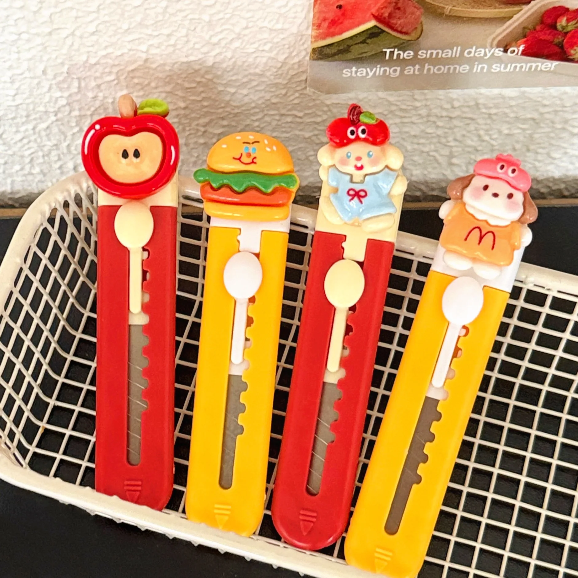 1/4 قطعة الإبداعية لطيف الكرتون الفن سكين المحمولة صندوق صغير مفتوح سكين طالب ورقة قطع سكين #6