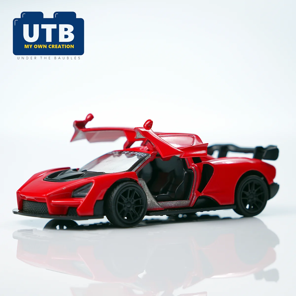 1:43 New Red Alloy Die-Cast Sports Pull-Back Racing Car Model Toy with Openable Doors, Realistic Ornament, Gift for Boys' Birthday, Christmas, and Holidays