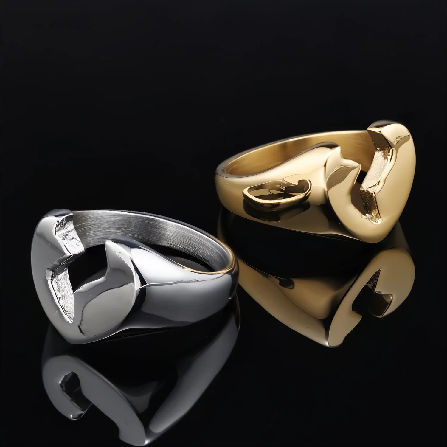 Personalized Trendy Street Photography Simple Stainless Steel Jewelry Broken Heart Neutral Ring