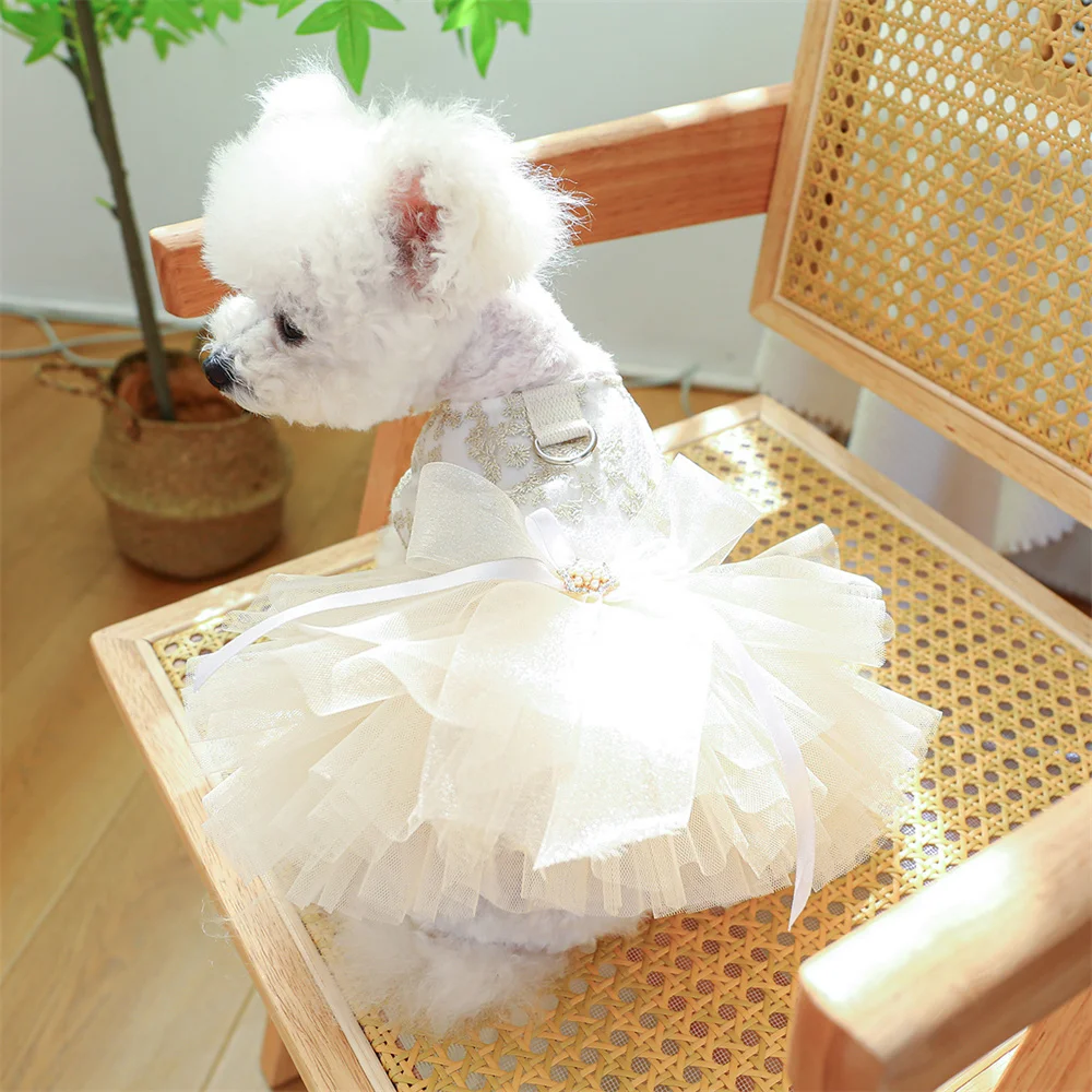 Pet Collar Puffy Gauze Skirt Breast Back Lace Dress Starlight Wedding Dress Dog Cat Dress