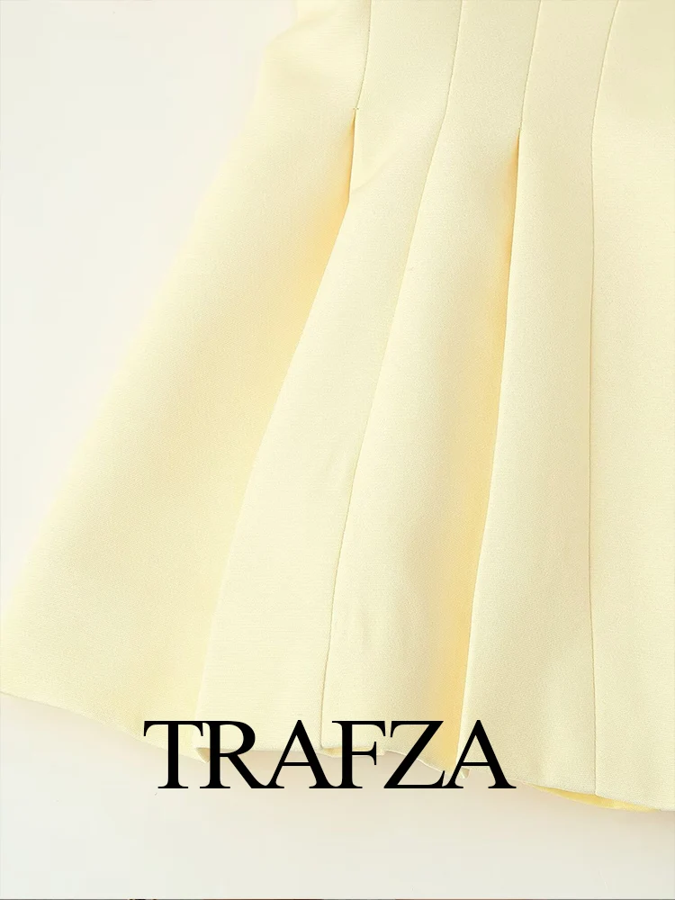 HH Women Autumn Fashion V-neck Single-breasted Short Sleeves Blazer Top Female Temperament Pleated 3D Flower 2-Color Jacket