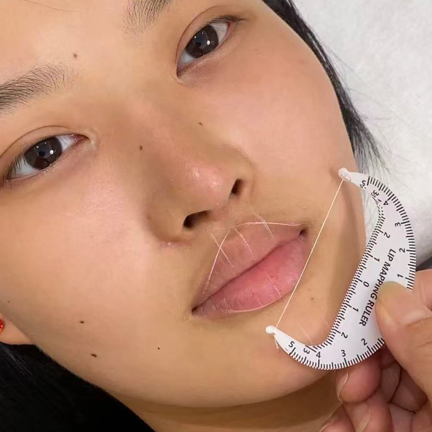 Acrylic PMU Lip Symmetry Ruler Microblading Tattoo Caliper Reusable Clear Crescent Lip Shape Mapping Guide Template Stencil Tool