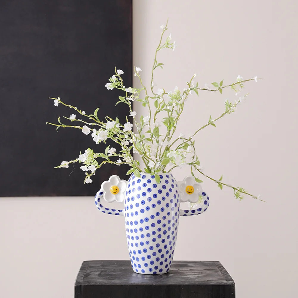 Nordic Blue White Polka Dot Ceramic Vase Leaf Shape Double Ear Flower Hand Painted Tabletop Dried Flower Home Decor Ornament
