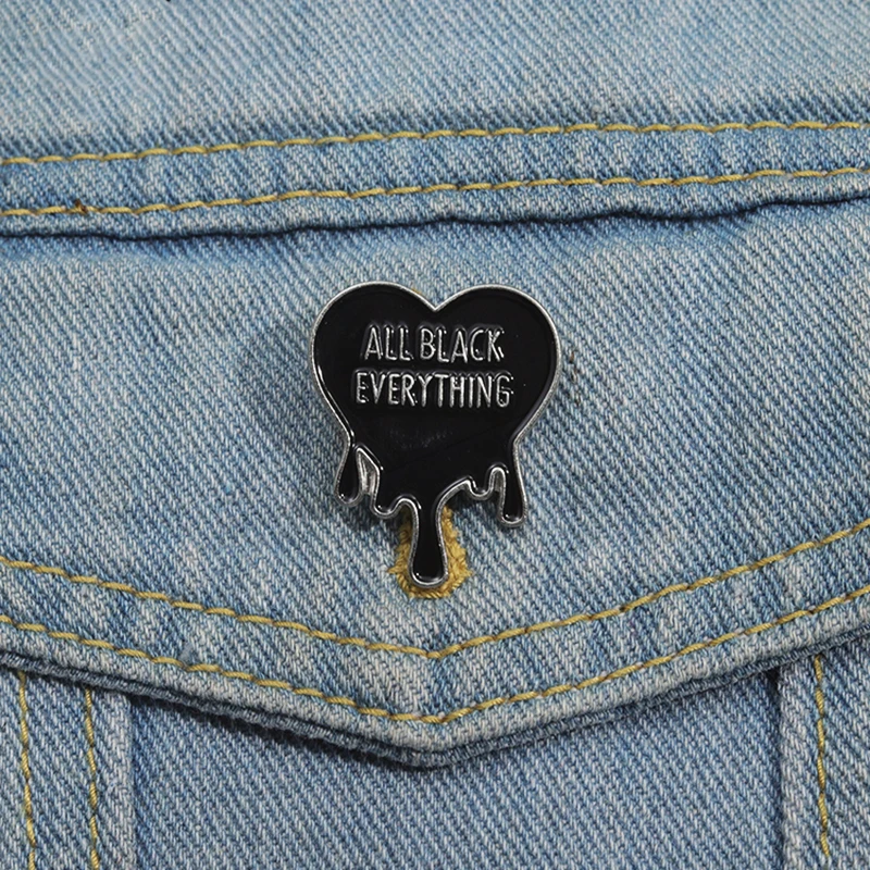 Broche De Esmalte Personalizado Preto TUDO, Pinos De Coração Fluidos, Emblemas De Lapela, Jóias Punk, Presente Para Amigos