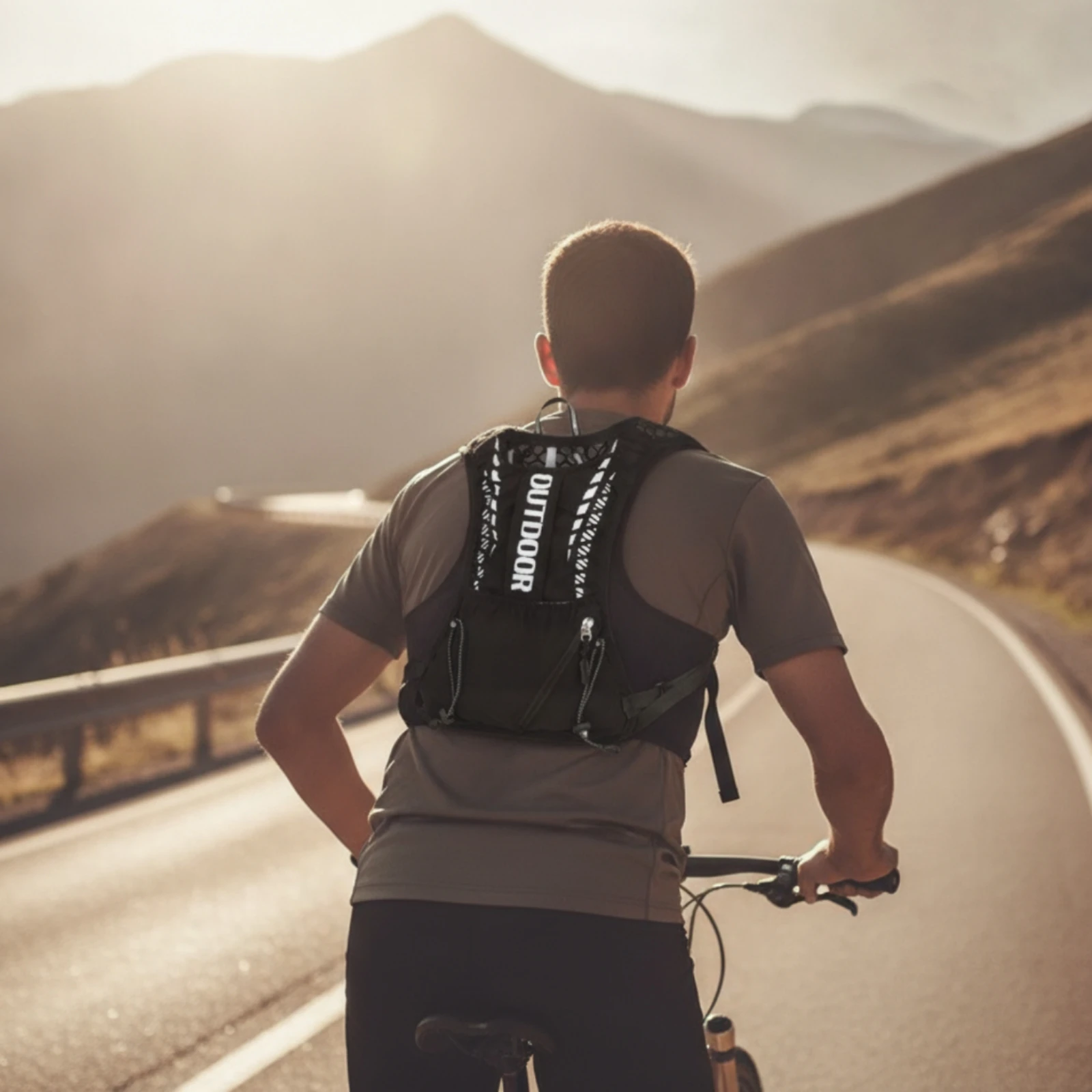 Hydration Vest with Water Tube Outlet Ergonomic Running Backpack Vest Hydration Backpack Ventilated Bag Long-Lasting for Runners