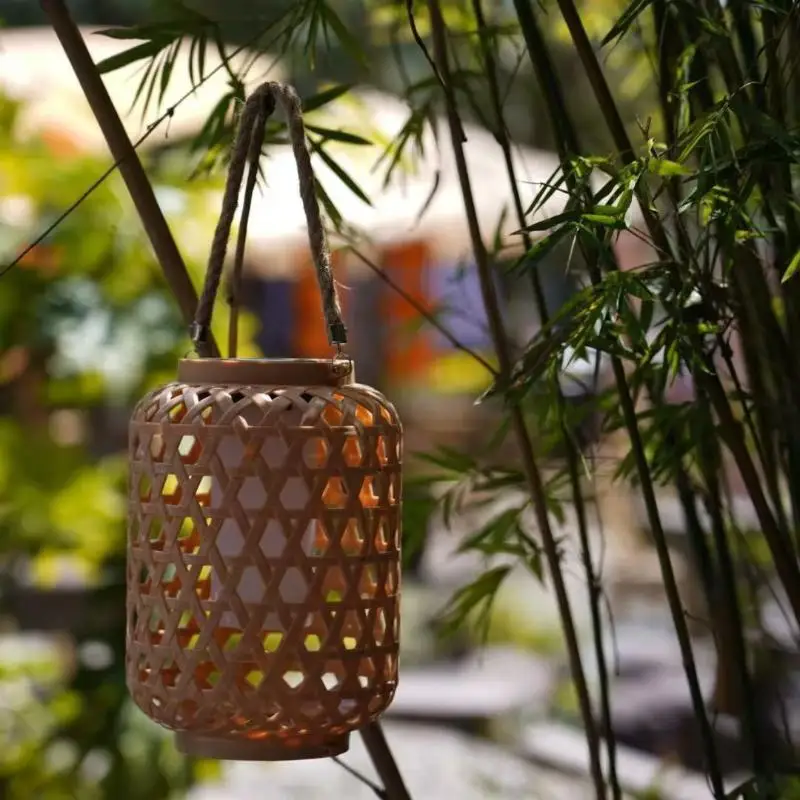 Plastic Rattan Solar Lanterns Outdoor Hanging Solar Bulb Lights Waterproof Lantern Courtyard Decoration Garden Light