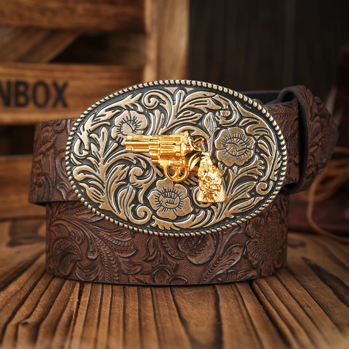 A PU Belt Suitable for Both Men and Women, Combining the Style of Western Denim and Retro, Is Perfect for Daily Casual Outings