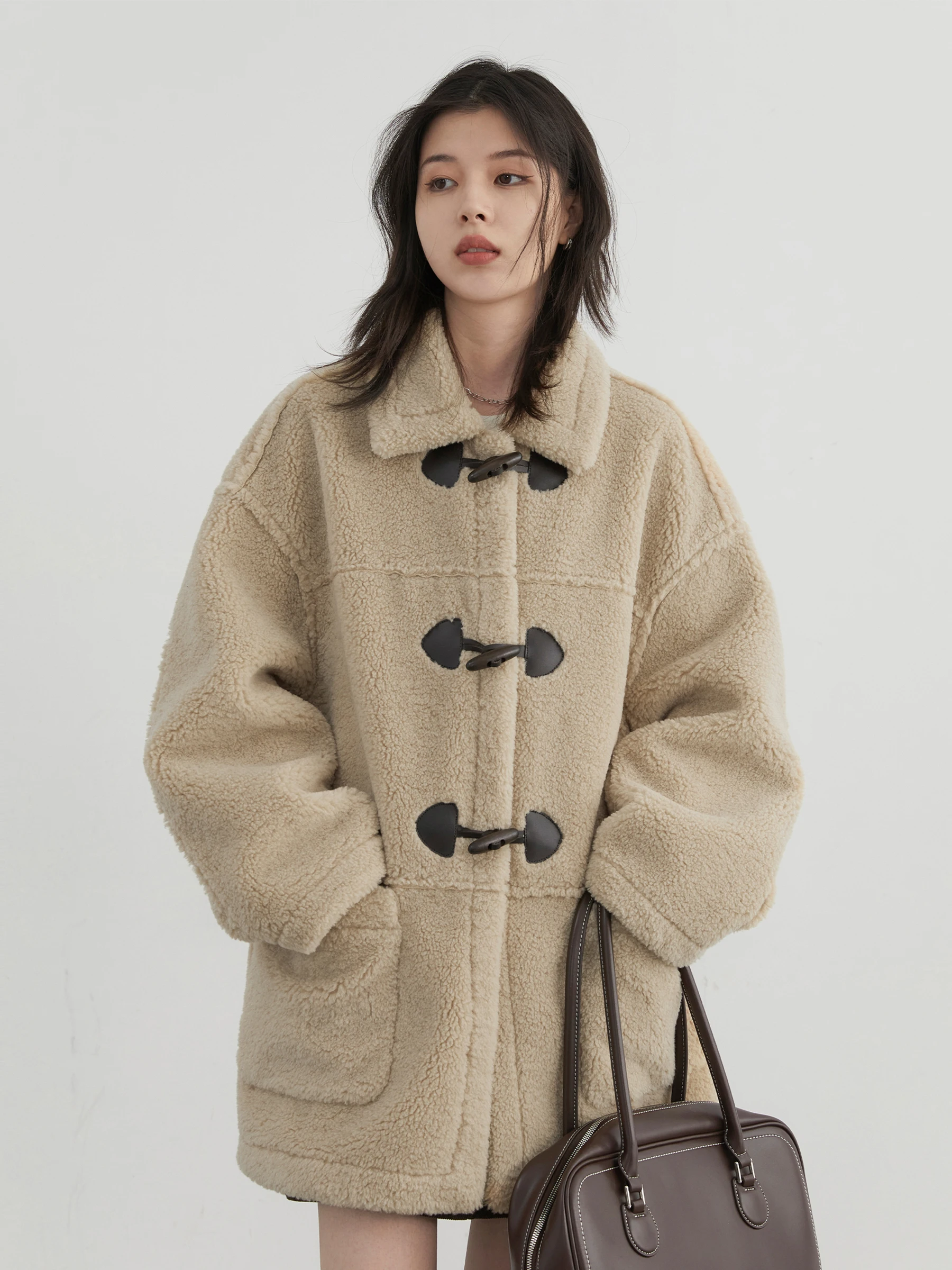 CHIC VEN Women Jackets Loose Thick Warm Outerwear New Horn Buckle Medium Long Plush Jacket Female Coat Autumn Winter 2024