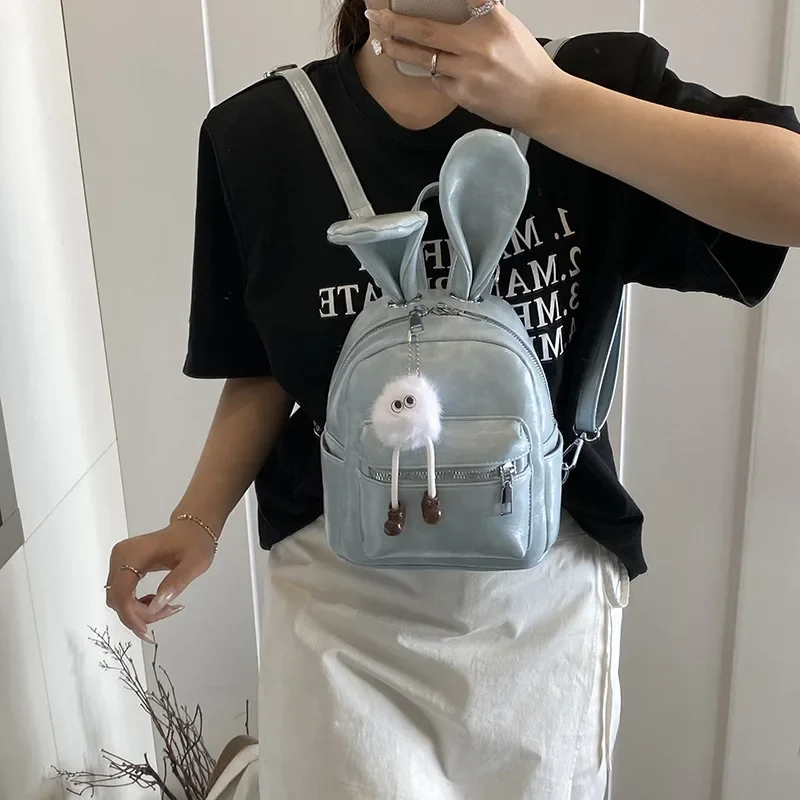 かわいいウサギの耳の女の子用バックパック、あらゆる年齢層向けのファッショナブルで多用途なトラベルバッグ