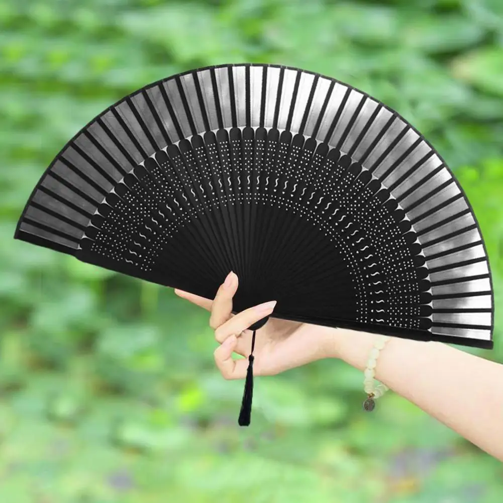 Classic Chinese Style Fan Elegant Bamboo Folding Fans for Dance Music Festival Wedding Decor Lightweight Hand-held for Church