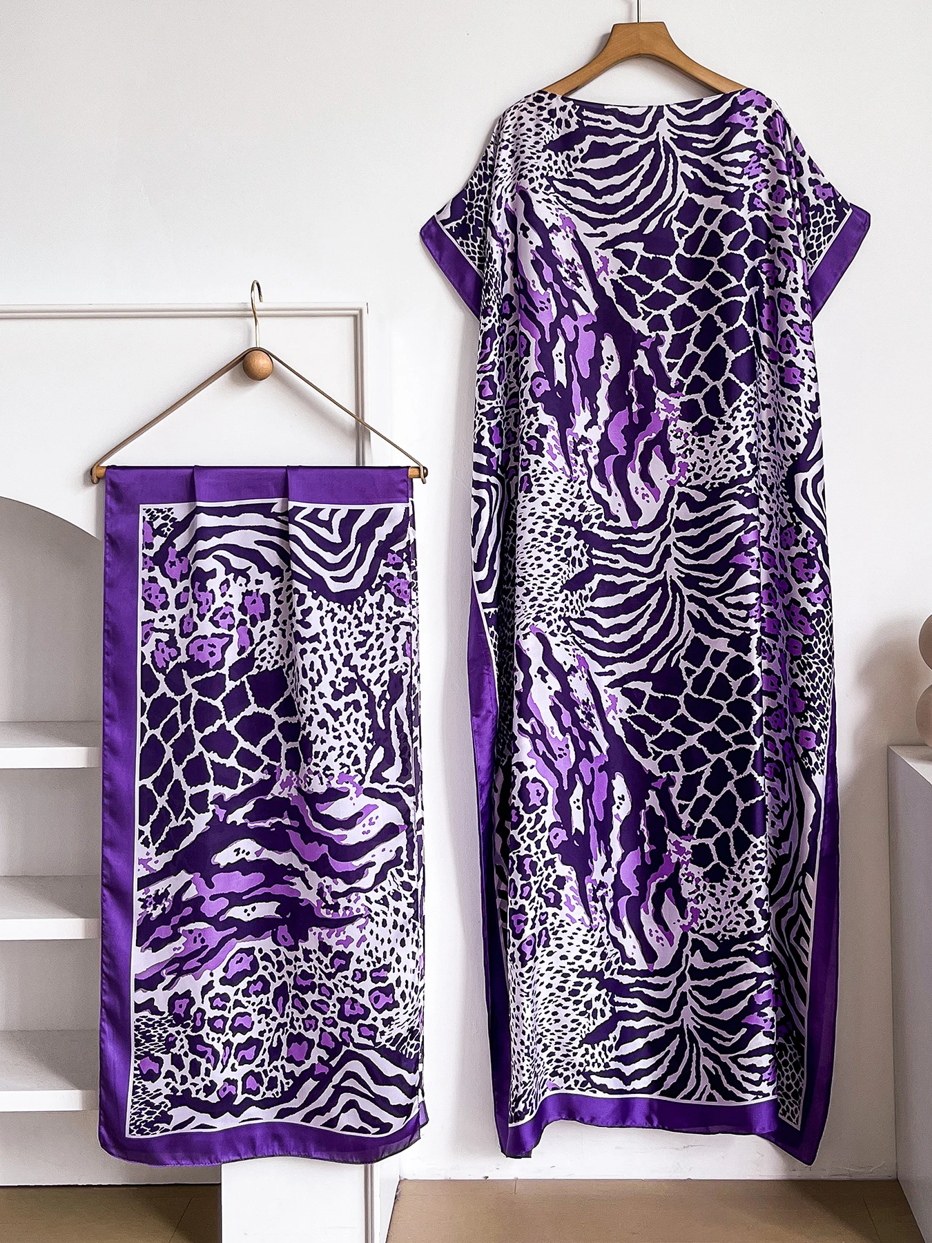 Abaya Dubai com estampa animal - Anime Cosplay Simple avaliação e preço