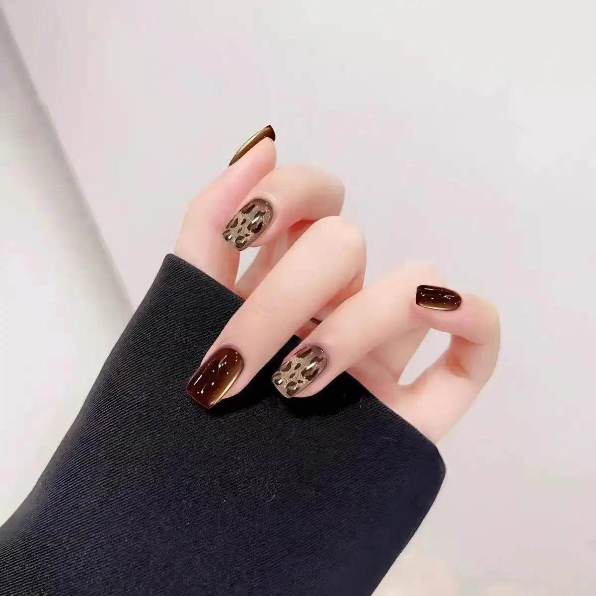 10 قطع من أظافر الفتيات الحلوة والباردة والحارة الراقية، أظافر صناعية مصنوعة يدويًا بطبعة الفهد من ميلارد #2