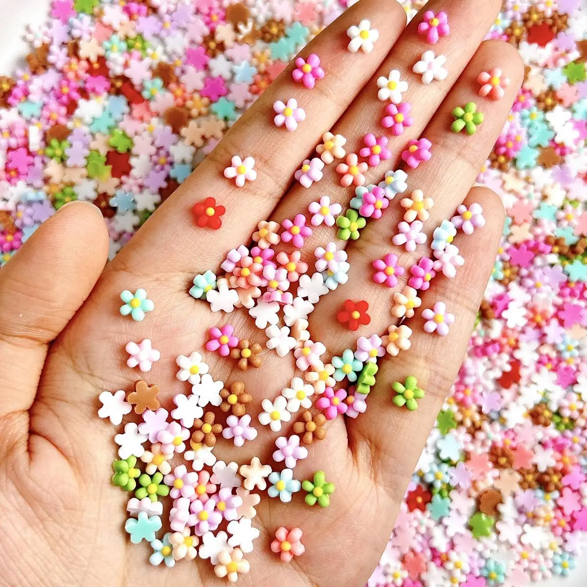 

Mixed 3D Cute Cartoon Glow In The Dark Five Petal Flower Nail Charms Resin Macaron Color Flower Nail Art Decorations Accessories