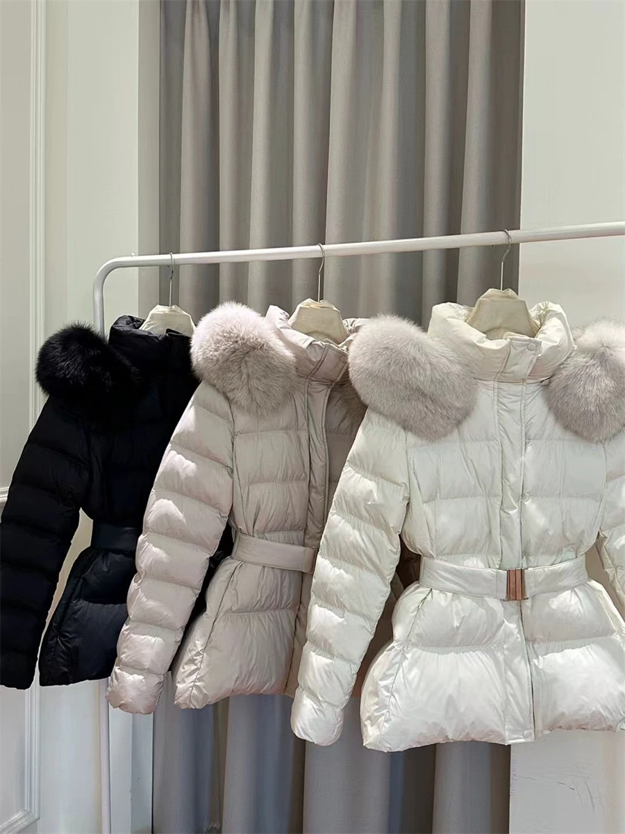 Jaet della nuova guerra di Capodanno! Doulej Winter 2025 Thiened Collo in pelliccia grande giù Jaet Faion Commute Sle da donna