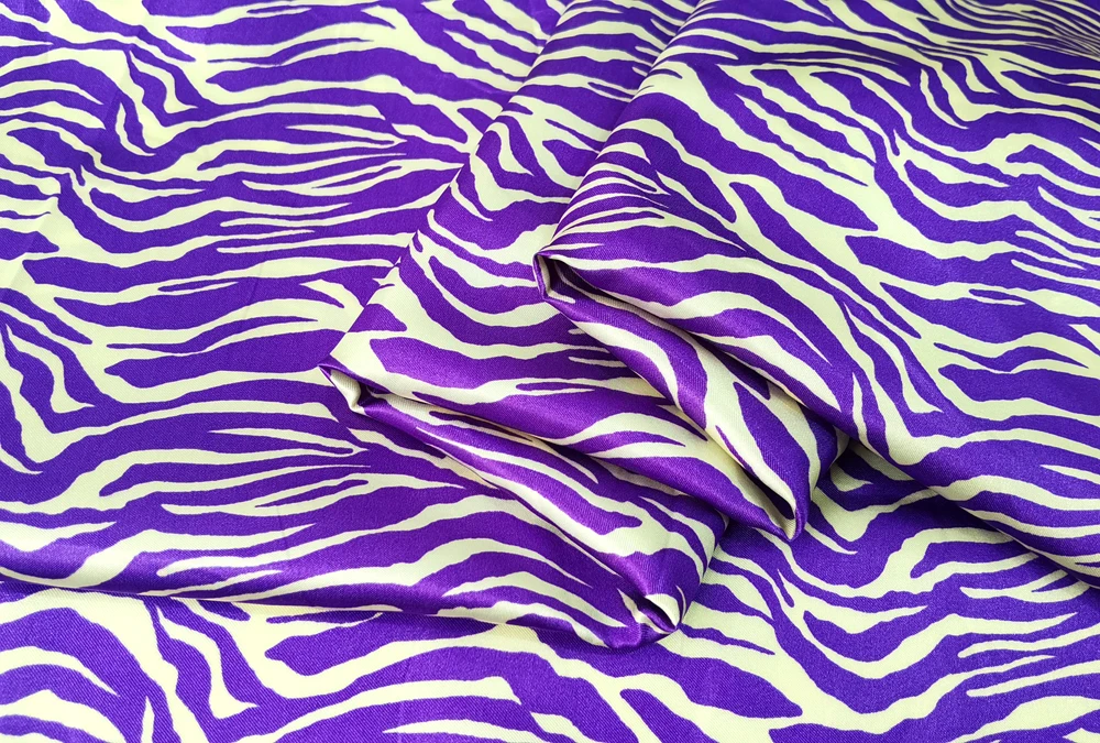 1 Meter x 1,48 Meter gestreifter Zebra-Satin-Druckstoff, weiches Futter – Detail 32