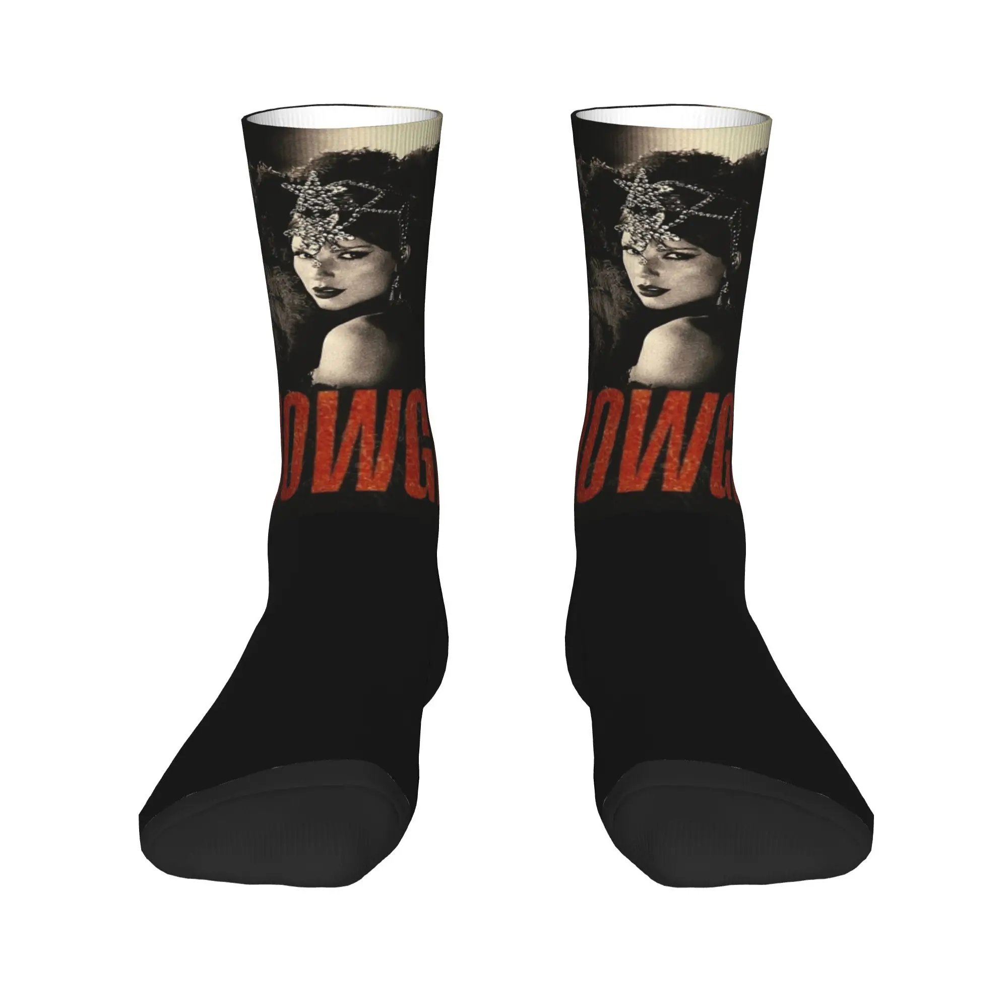 Skarpety Showgirl Album Stockings Fashion Socks Unisex Męskie Wysokiej Jakości Skarpety Jesienne Outdoorowe Graficzne Antypoślizgowe Skarpety Prezent Urodzinowy