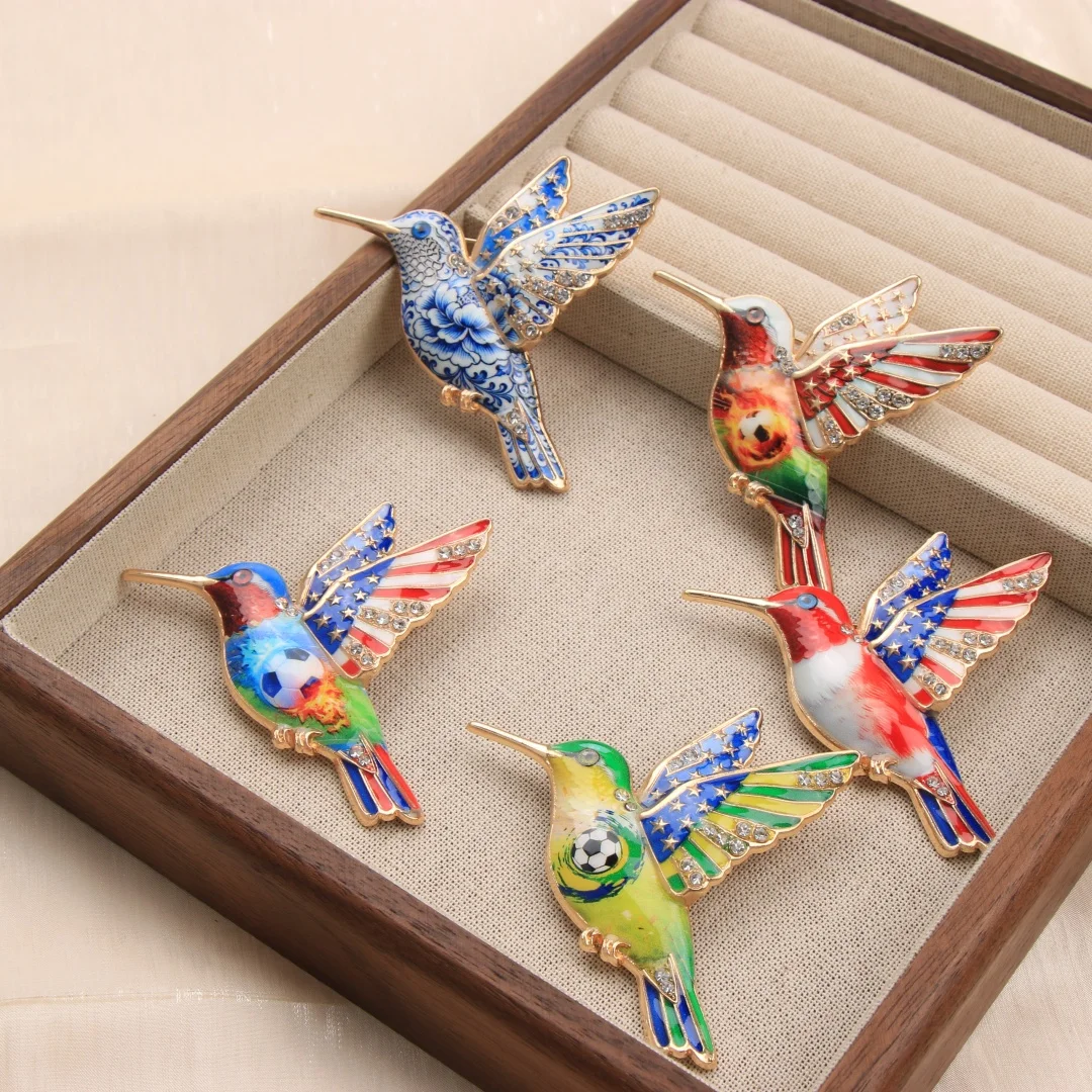Baroque Luxury Swallow-Design Brooches for Men and Women, Jewelry and Accessories, Gifts for Weddings, Holidays, and Parties
