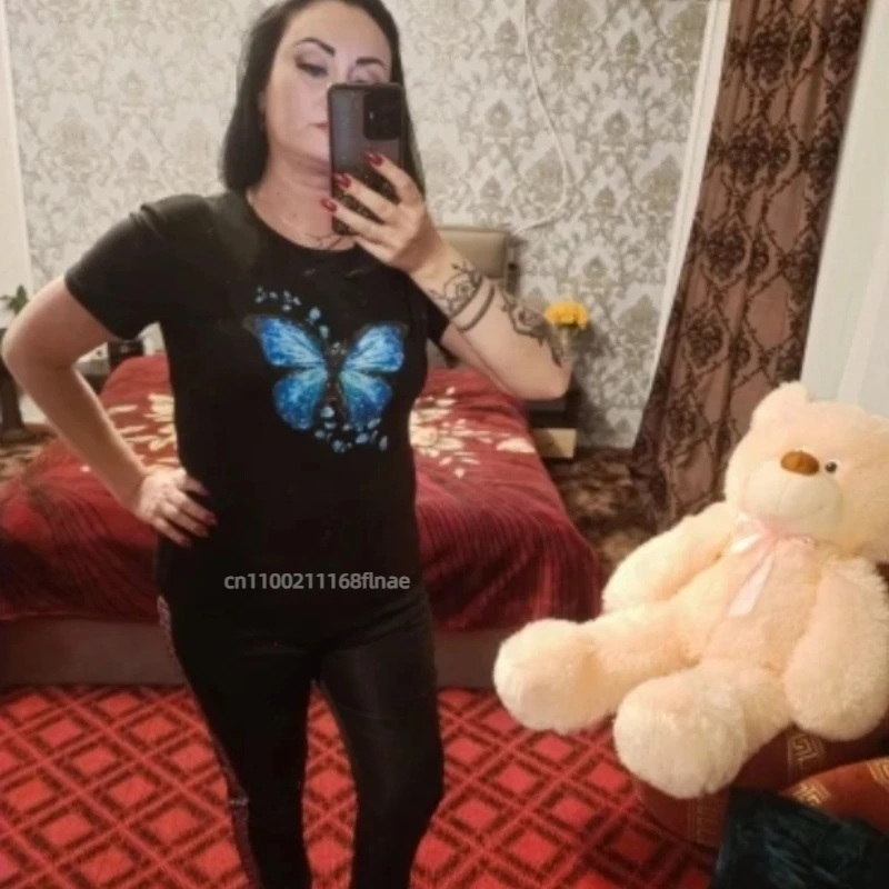 Street Dance-Kleidung für Damen, farbenfrohes T-Shirt mit Schmetterlingsblüten-Aufdruck, kurzärmeliger Rundhalsausschnitt, süßes Muster-Hip-Hop-Oberteil