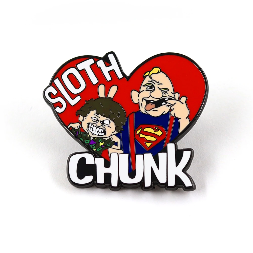 The Goonies Hey You Guys Super Sloth und Chunk Herz-Brosche Anstecknadel Lustige Gruselige Emaille-Pin Cooles Klassisches Film-Fan-Geschenk-Abzeichen – Detail 3