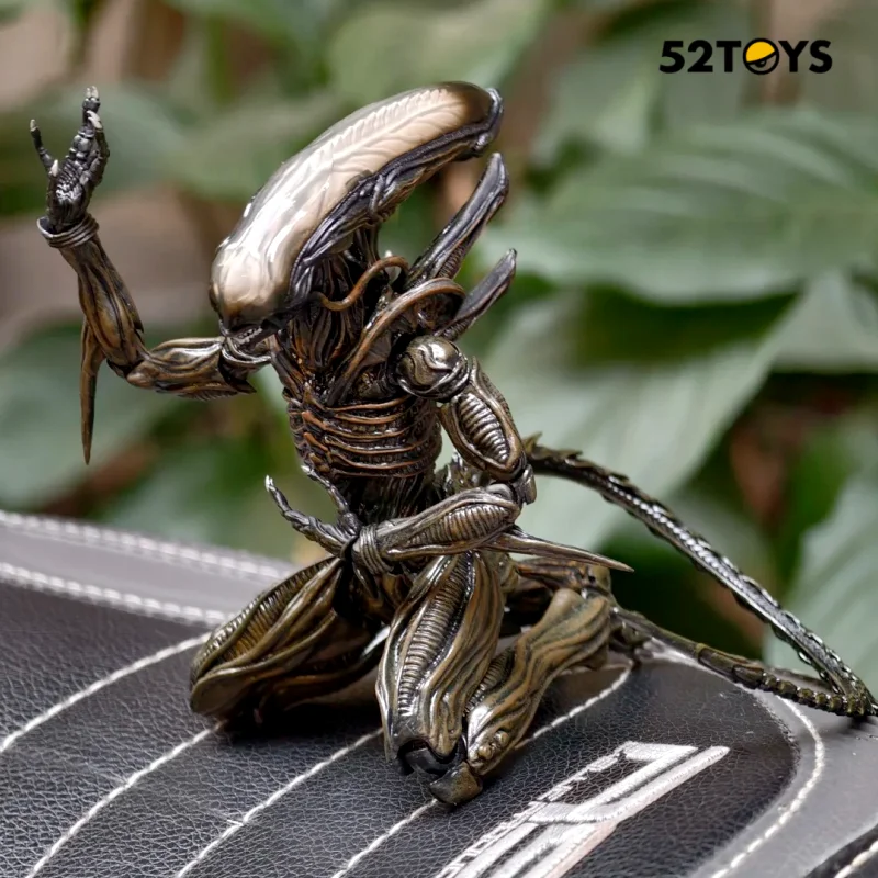 

52TOYS Lightning Dance Alien Toy 1/12 Scale High Quality Mobile Posable Doll Handmade Collectible Model Gift For Kids And Adults
