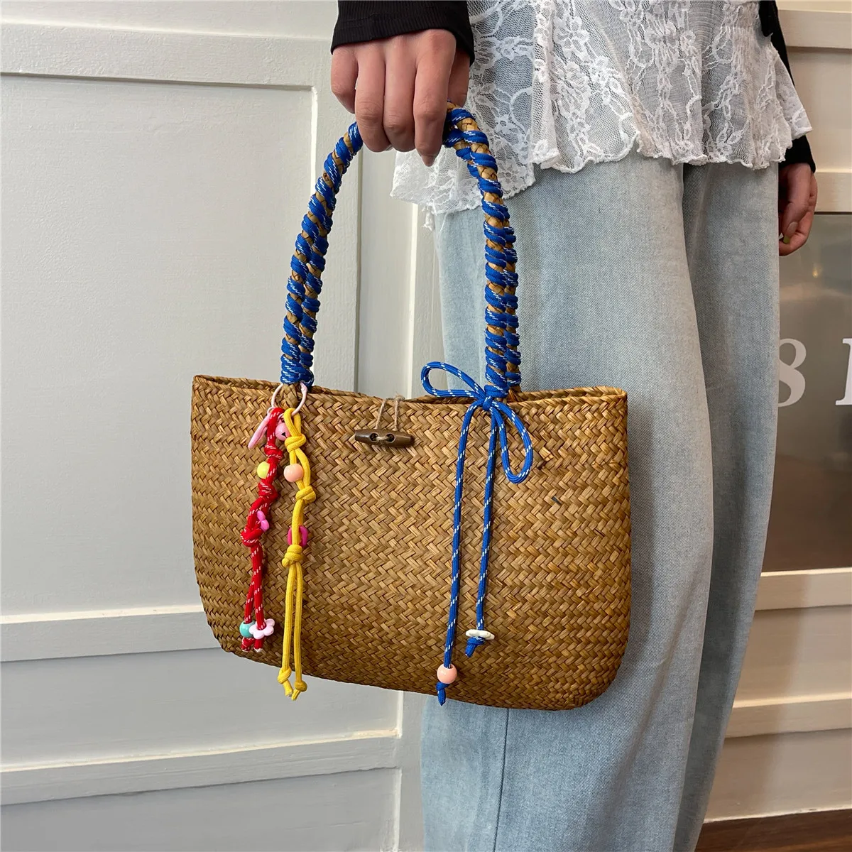 

Квадратная соломенная сумка ручной работы 2025 года — пляжная/сумка на плечо/тоут, легкая женская сумка для отдыха