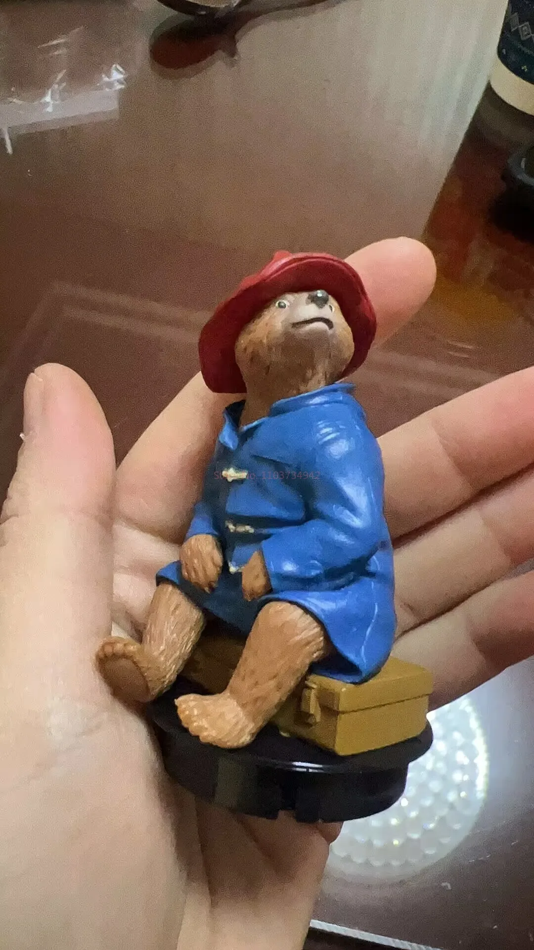 Em estoque quente paddington em peru postura sentada paddington anime figura bonito paddington urso boneca figura de ação brinquedos personalizados gif
