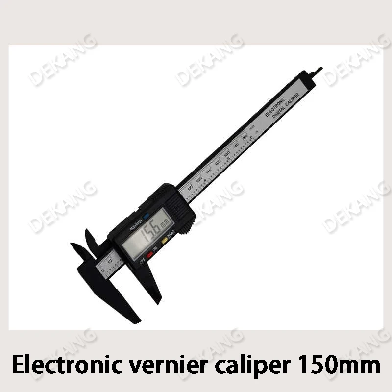 การวัดความหนาของขอบกระดูกด้วยคาลิเปอร์แบบตั้งตรงของเครื่องชั่งดิจิตอลสำหรับแบบจำลองฟันปลอมเคลือบฟันแบบแว็กซ์ของรากฟันเทียม