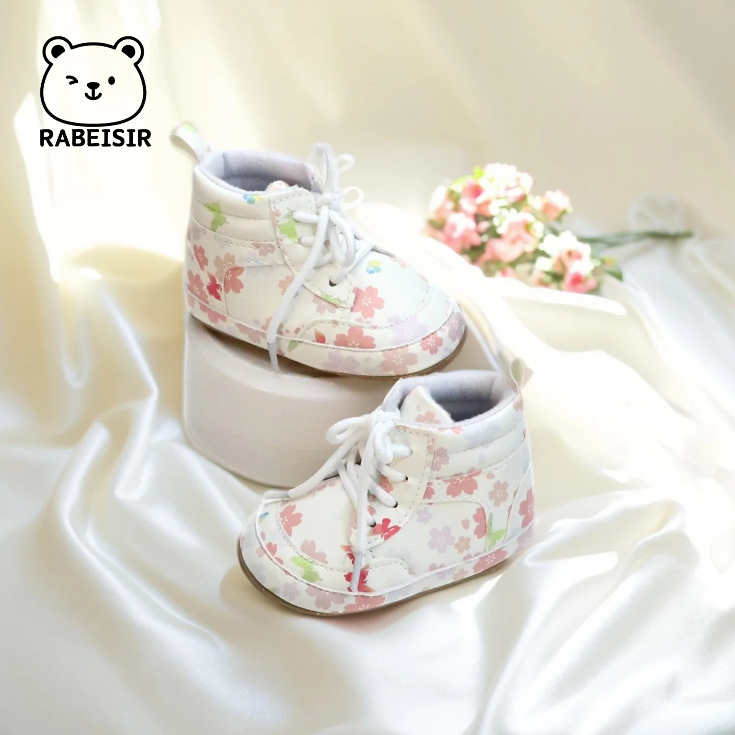 أحذية رياضية للفتيات الصغيرات، أحذية للأطفال، أحذية عالية الجودة، قابلة للتنفس، غير قابلة للانزلاق، بسيطة ومتعددة الاستخدامات، طراز الربيع والخريف