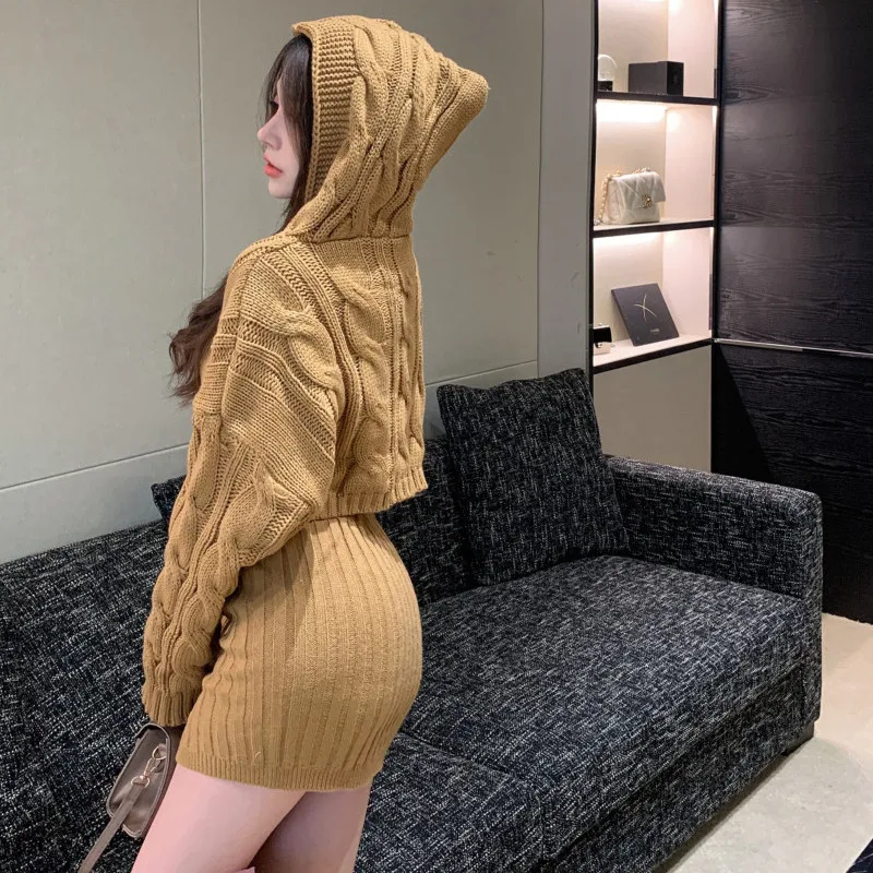 Fall/Winter 2023 New Vintage Hooded Fow Knit Set Loose Elastic Sweater Wrap Hip Half Skirt Two Piece Women Set