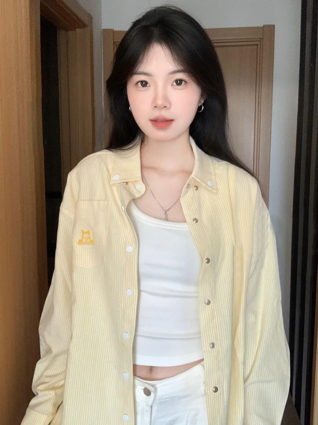 

Корейская женская рубашка в студенческом стиле с вышивкой и полосатым воротником, свободного кроя, для весны и лета, для многослойных образов, повседневная, с защитой от солнца