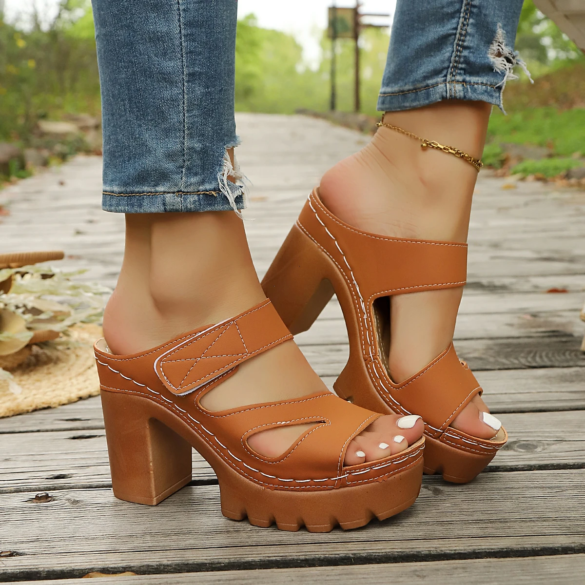 Summer Soft Platform Slippers Women 2026 Fashion Peep Toe Wedges Flip Flops Woman Light Med Heel Casual Beach Shoes