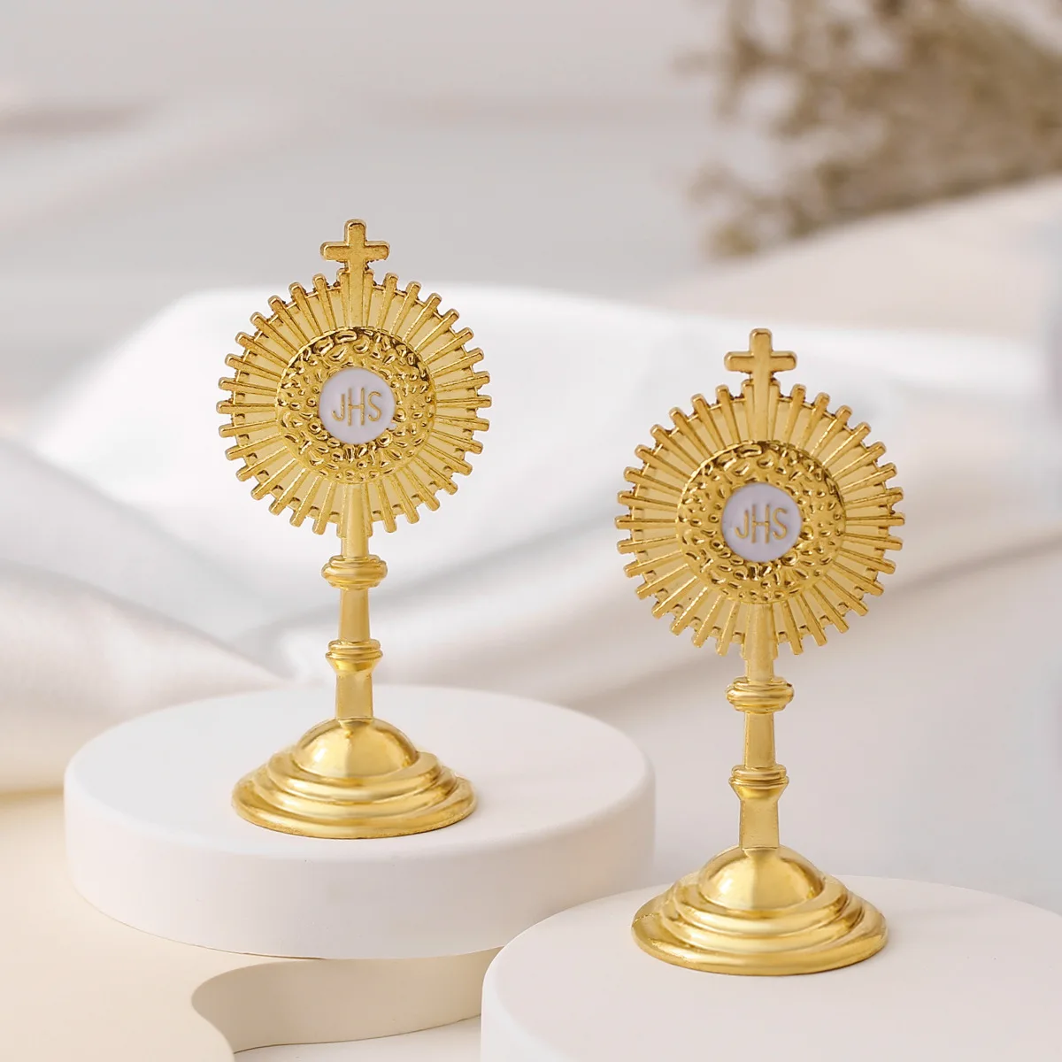 5Color Exquisite Mini Catholic JHS Metal Ornament - Jesus Communion Car/Home/Office Decor - Religious Christianity Jewelry Gift