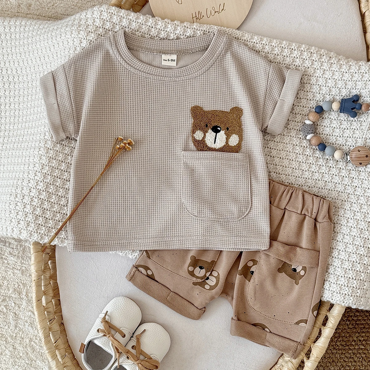 Sommer Mädchen Jungen Mode Gestreifte Sets Kinder Bären-Stickerei Rundhals-Oberteil Shorts Anzug Baby Lässiger Zweiteiler Babykleidung