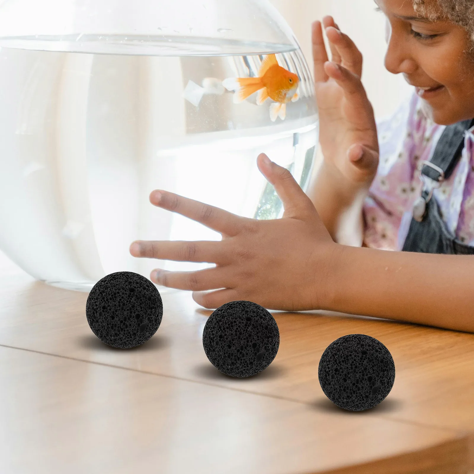 

5Pcs Volcanic Rock Aquarium Decorations Natural Lava Pebbles for Fish Tank Filtration Pond Landscaping Garden Outdoor Decoration