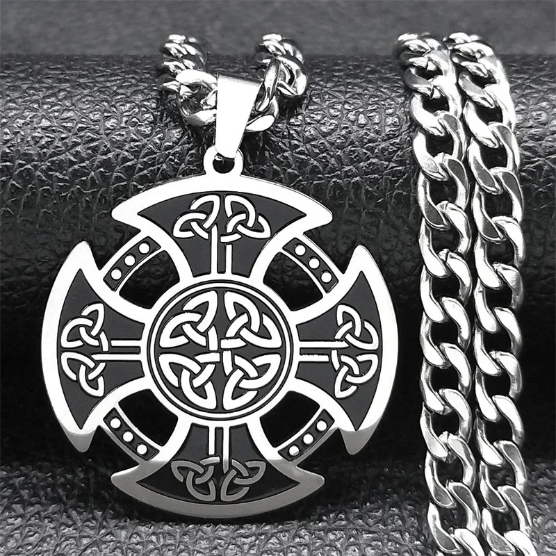 Classic Viking Vegvisir Mysterious Axe Texture Necklace Stainless Steel Nordic Runes Odin Necklace Pendant Celts Ethnic Jewelry