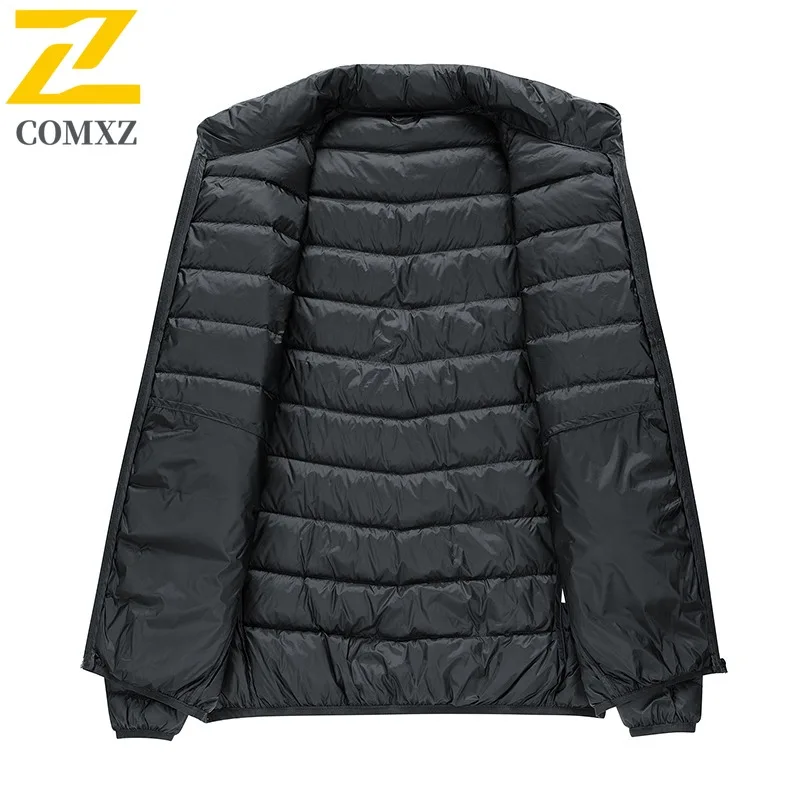 COMXZ الشتاء الوقوف طوق أسفل الرجال 2025 جديد الكورية نمط التلبيب بلون خفيفة الوزن الحرارية 90% الأبيض بطة أسفل سترة #5