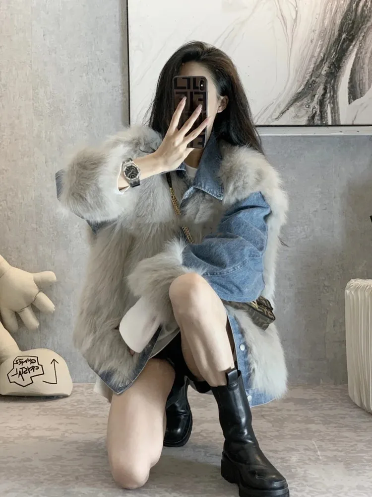 Faux Fox Fur Patchwork Blue Denim Jacket for Women Winter Fashion Feather Thick Coat Parka Chic Warm Bomber Jacket Windbreaker