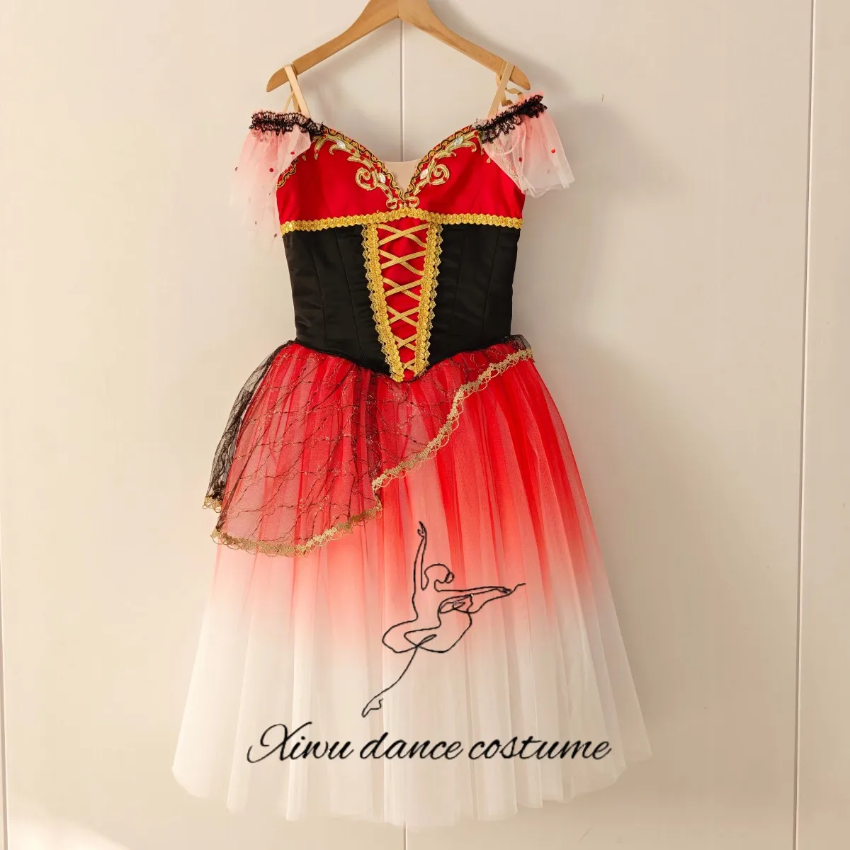   Vestido de actuación de ballet con bloques de color rojo, negro y dorado
