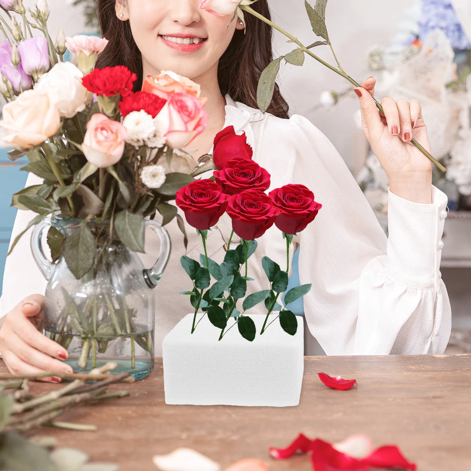 

2Pcs Foam Flower Blocks for Crafts Floral Arrangement Foam Holder DIY Flower Mud Base for Wedding Birthday Decor