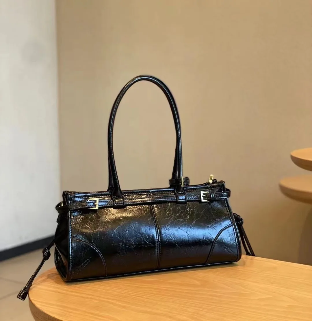 2024 New Soft lux Boston Baguette Retro Biker Style Head Layer Oil Waxed Leather Women\'s Bag Crossbody Shoulder Bag for women
