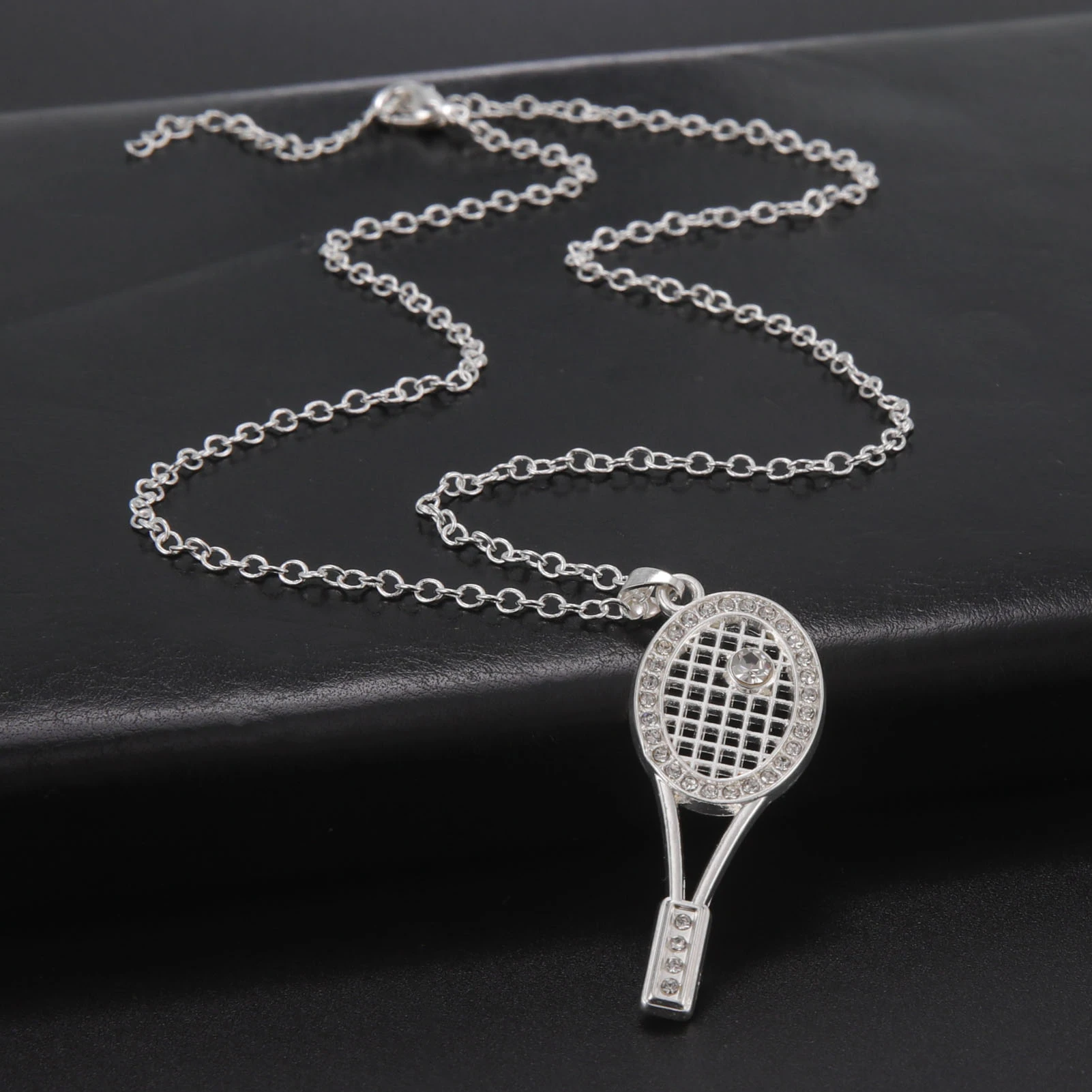 Amaxer Fashion Tennis Racket Sport Pendant Necklace for Women Men Boys Girls Inspirational Jewelry Tennis Lovers Gifts Wholesale