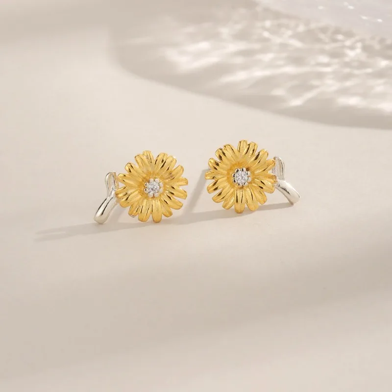 

Wind Jewelry White Sunflower Stud Earrings Sunshine Wind New S925 Silver Fashion Stud Earrings Jewelry