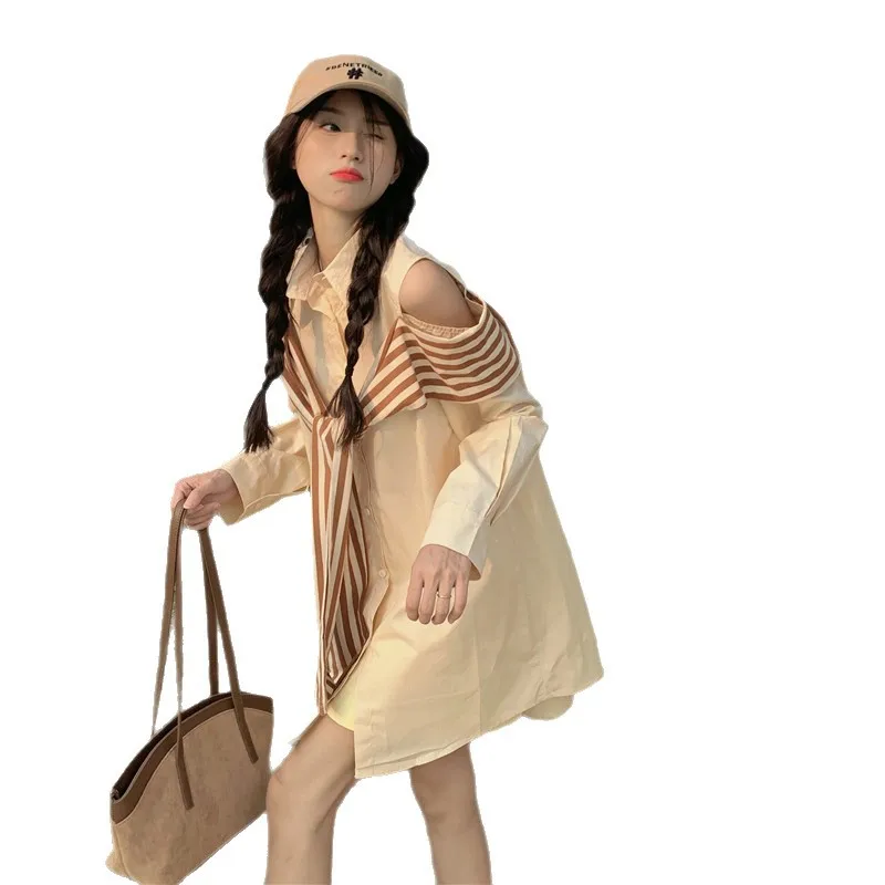 2025 여성 가을 디자인, 니치 예술적 감각, 시크한 숏 스커트 오프숄더 폴로 칼라 셔츠 드레스