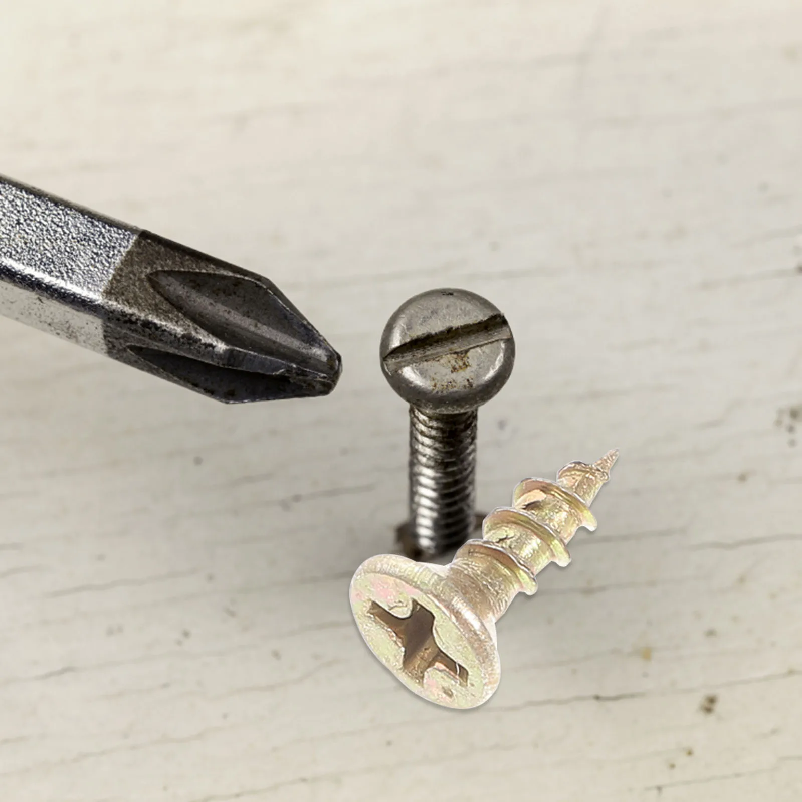 

High-Strength Wallboard Nails 3 Inch Deck Screws Self Tapping Wood Screws for Drywall Plywood Plastic Fastening Fixing