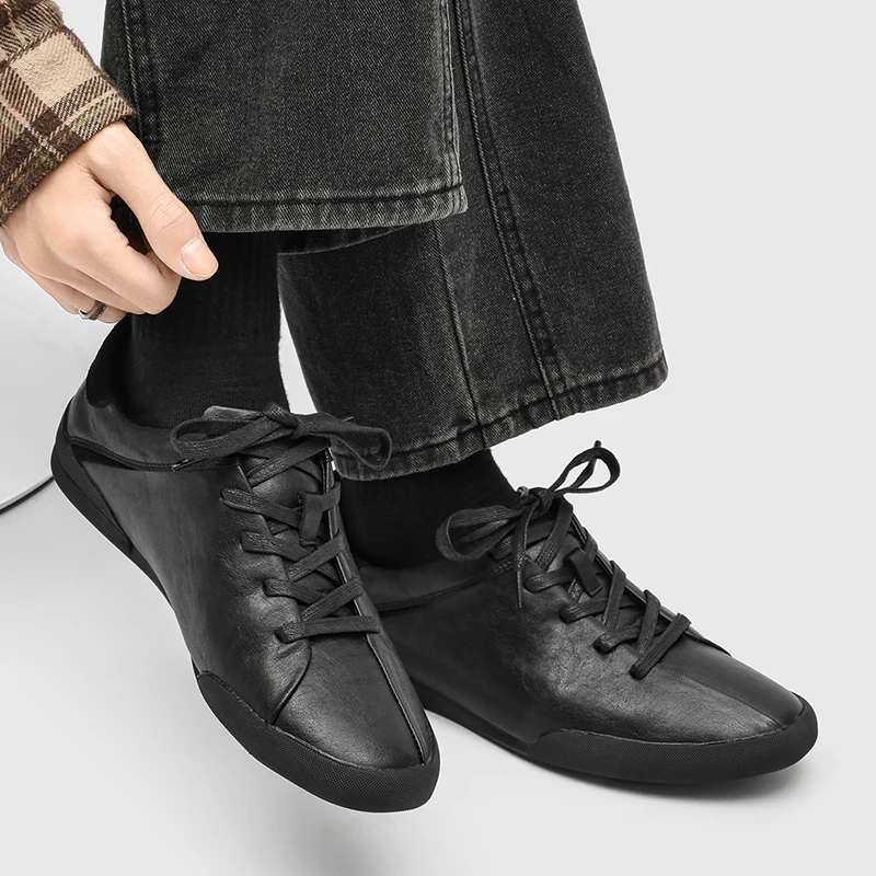 Classic Flat Men Casual Shoes Black Trendy Dechen Men Shoes New Model for Hiking Commuting Versatile Platform Shoes Size 38-46