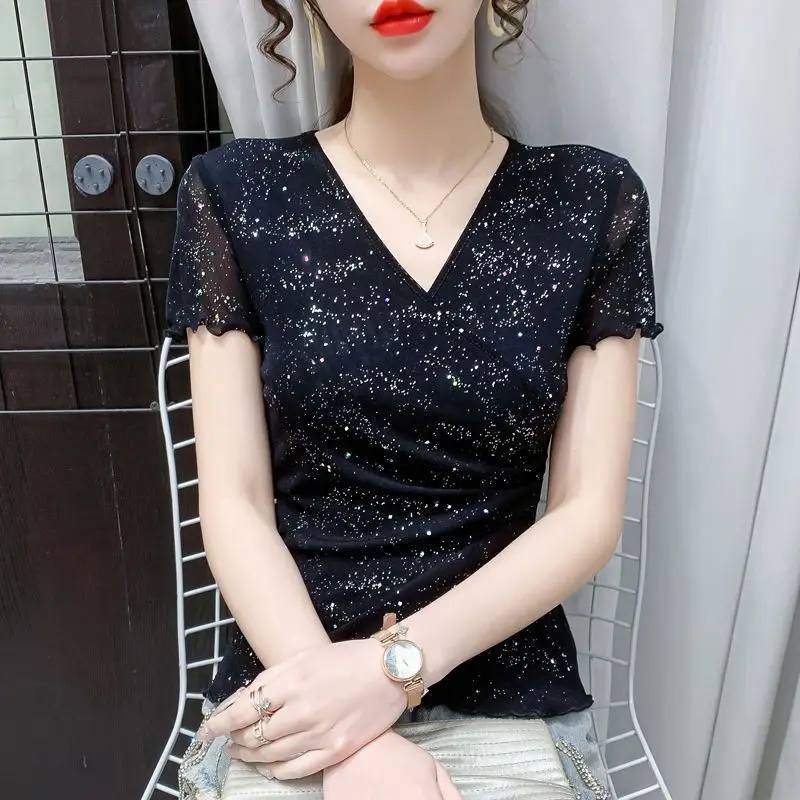 

​ Женский топ с короткими рукавами из блестящей сетки, с V-образным вырезом и рюшами, модная летняя базовая футболка ​