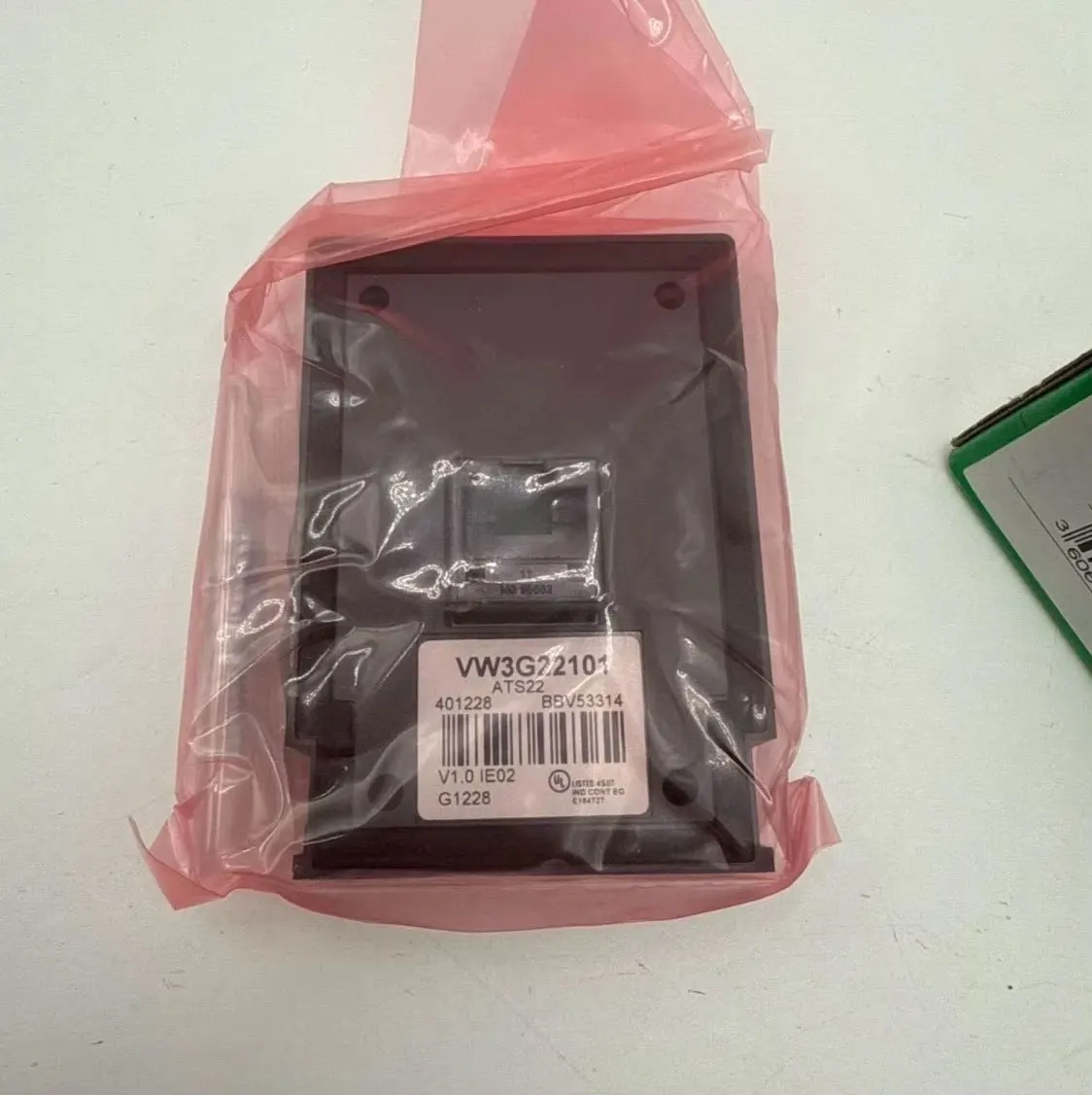 Brand New  VW3G22101 VW3G22102  One Year Warranty
