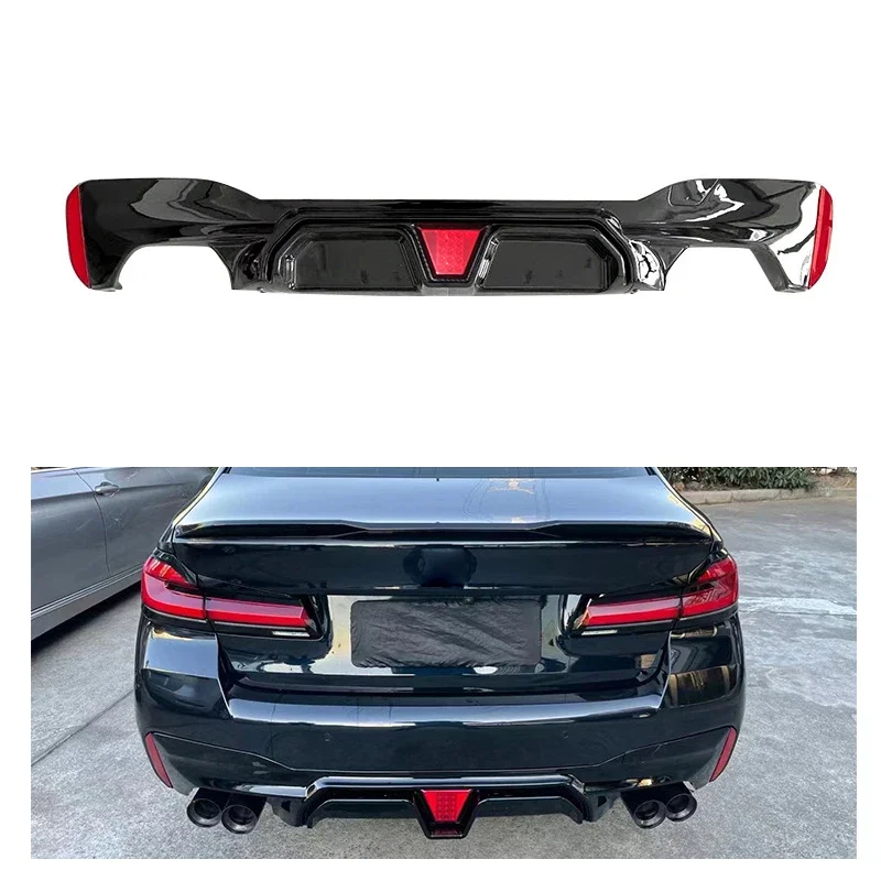 Modified Competitive Rear Lip M5 Style Glossy Black Carbon Fiber Rear Lip Rear Spoiler With Light For  5 Series G30