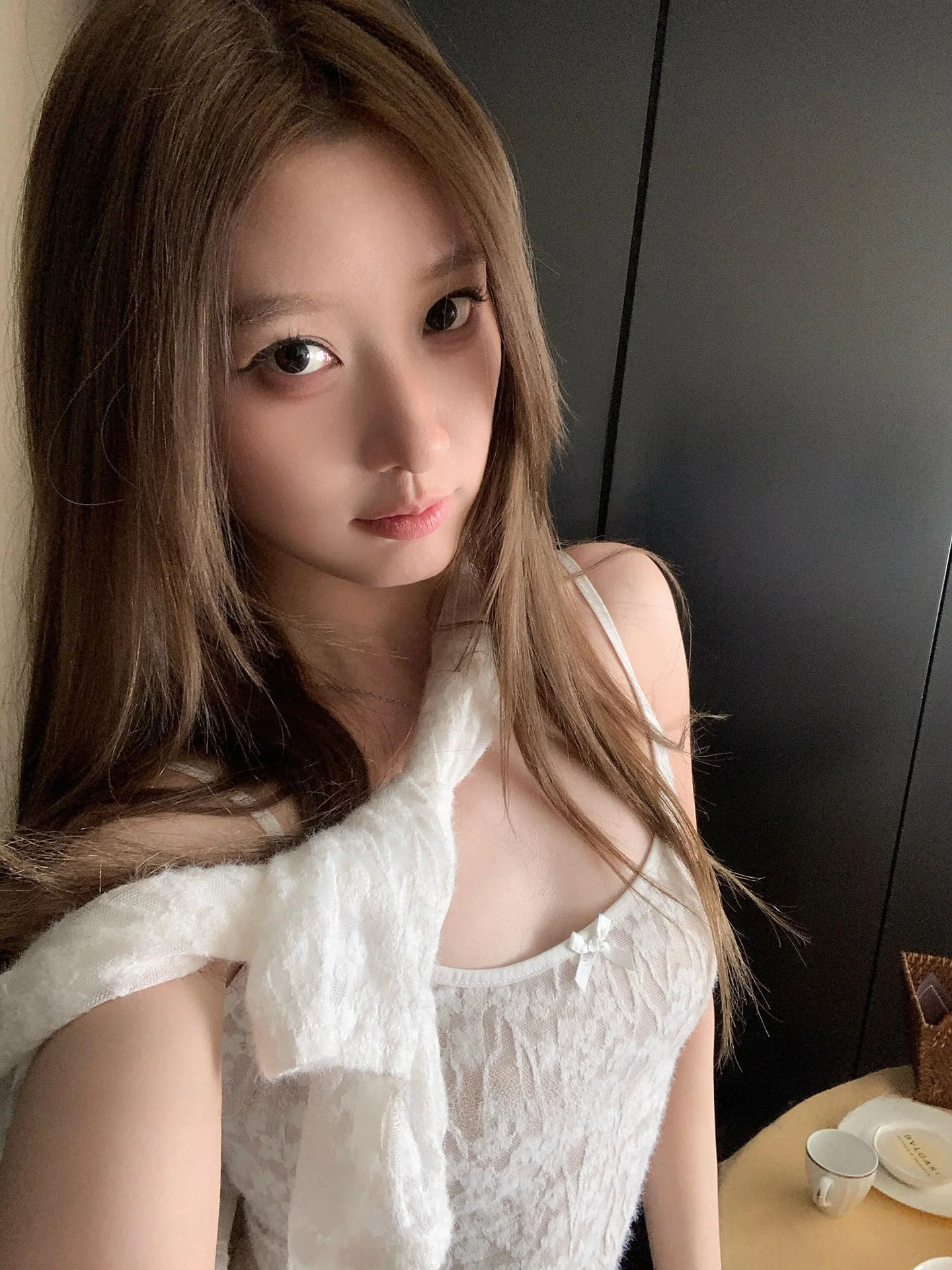 

White Lace Set Women's Spring High-End Slim Fit Strap Top Pure Desire Small Size Long Sleeve Open Cardigan Two Piece Set